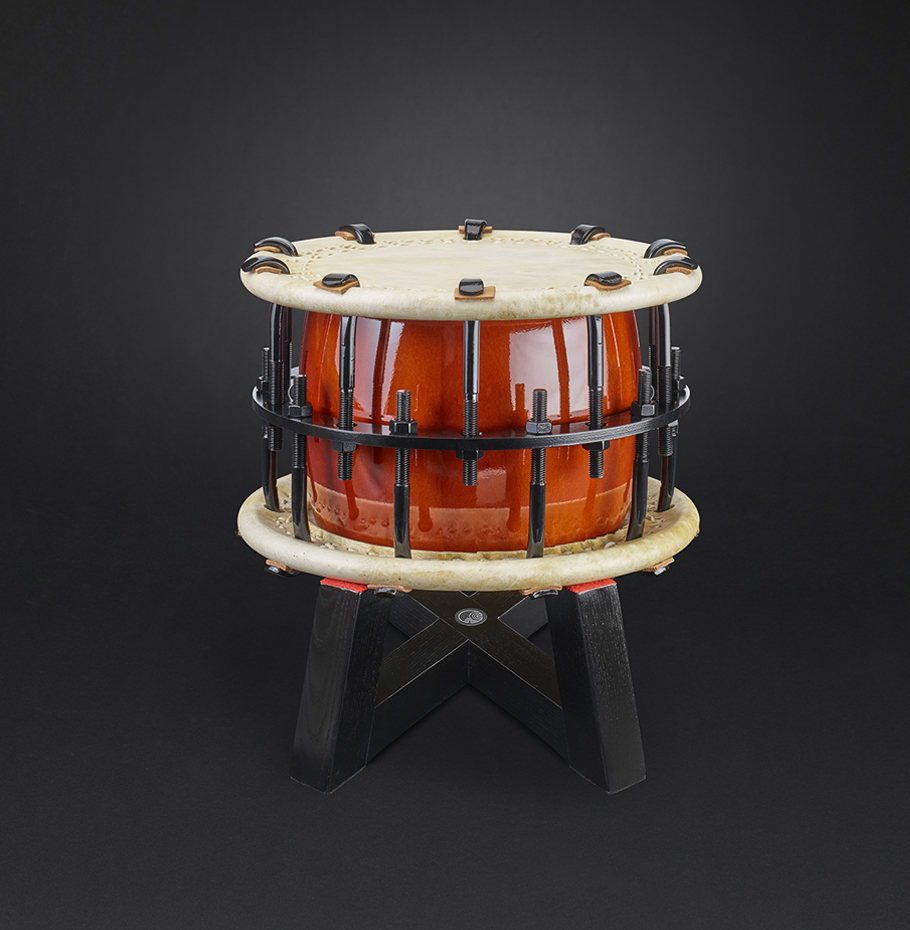 Shime-Daiko bolt Ø37cm (695€) with flat-stand (130€)
